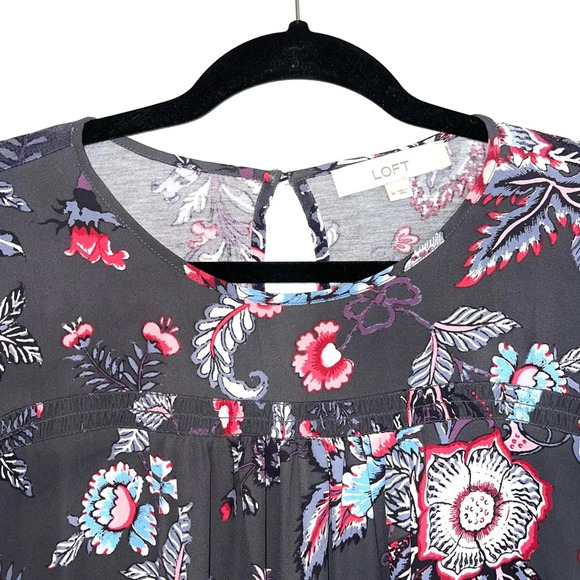 LOFT Gray & Multicolor Floral Paisley Print Ruffle Hem Blouse Medium Women’s - Picture 2 of 12